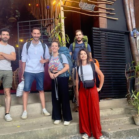 A Lounge Hostel And Cafe 埃拉 外观 照片