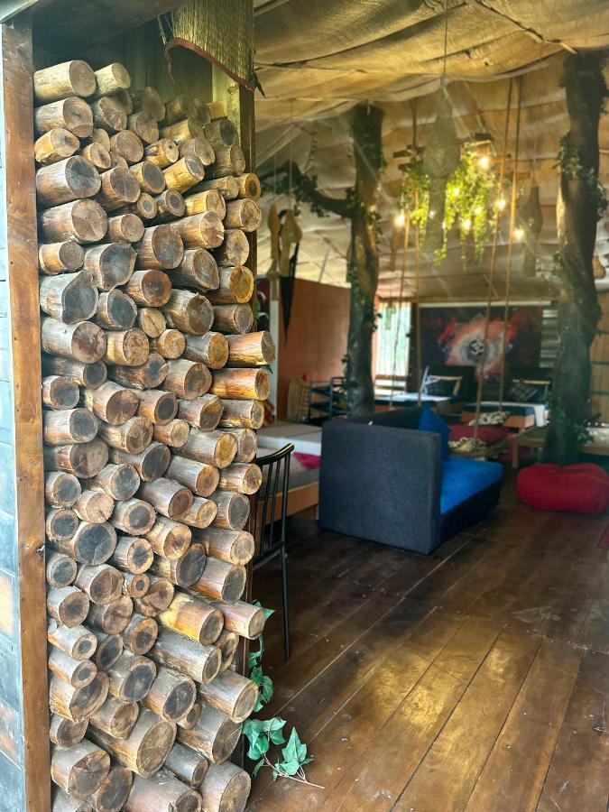 A Lounge Hostel And Cafe 埃拉 外观 照片