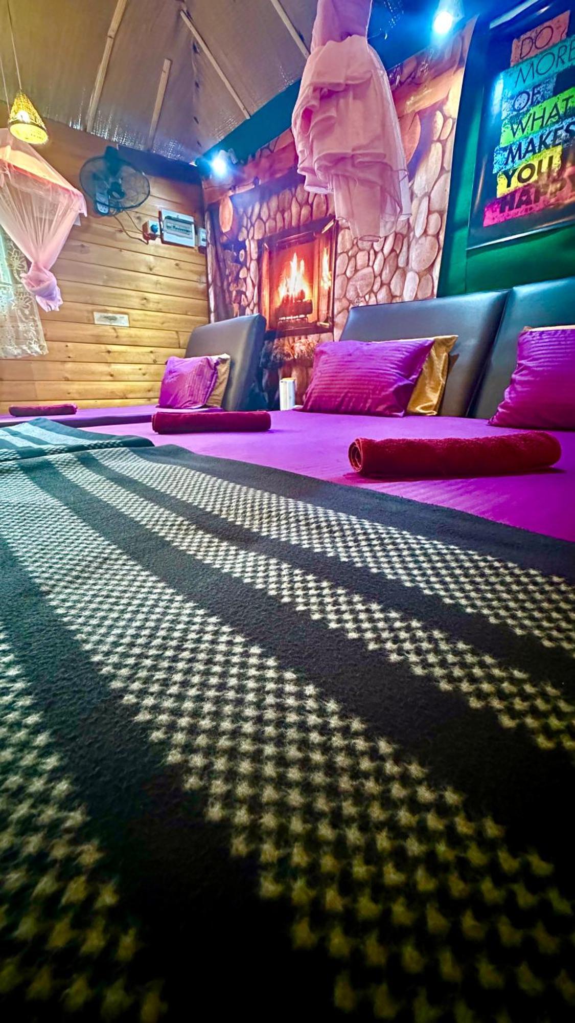 A Lounge Hostel And Cafe 埃拉 外观 照片